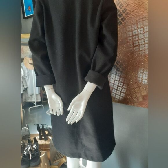 Zara Elegant Black Women's Minimalist Coat - Picture 5 of 14